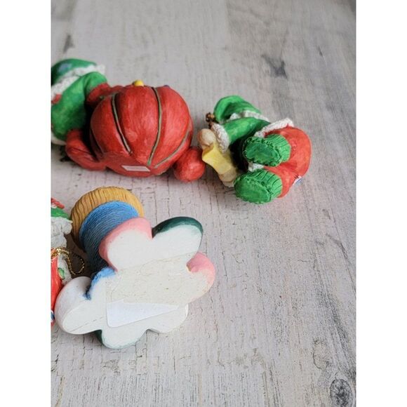 Enesco sewing pin needle thread Santa Claus figurine ornaments set Xmas 1983 - Picture 13 of 13